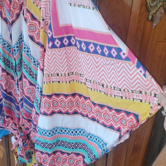 *520 Tolani Collection Ikat Front-Tie Button Up Top - Picture 4 of 10